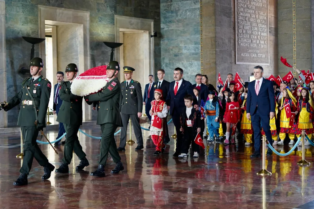 Bakan Tekin, 23 Nisan’da Öğrencilerle Anıtkabir