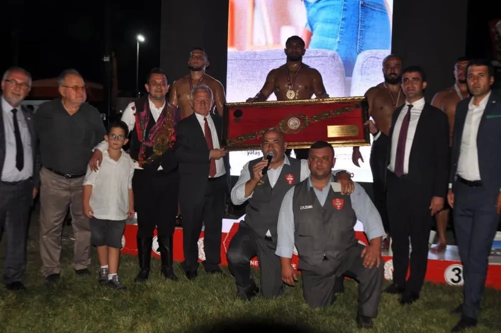 Başpehlivan Pala, Oldu…