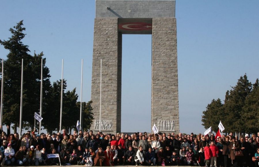 'Şehitlerimizi Anmaya Gidiyoruz”