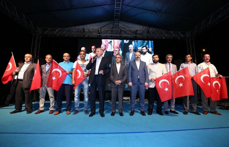 Tanklara göğsünü siper eden kahraman Başakşehir’de