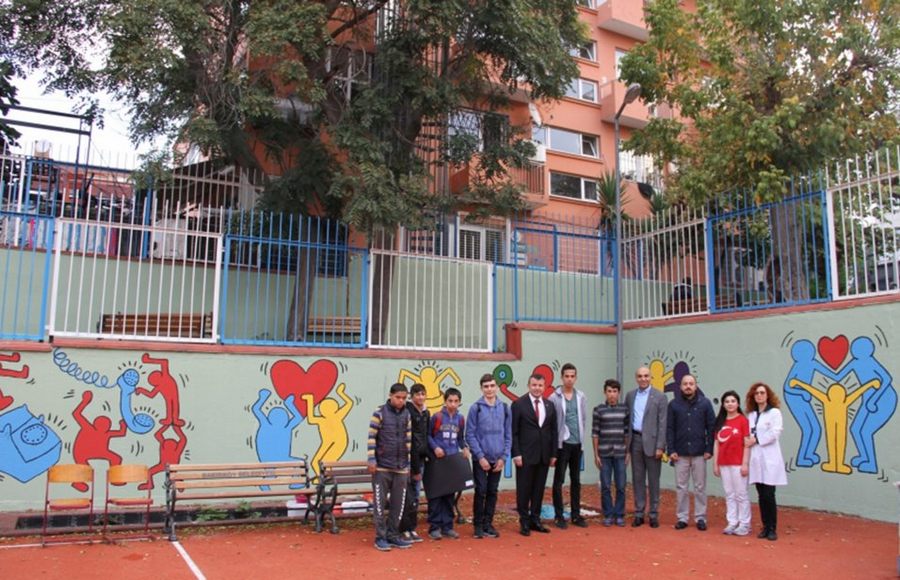 Kerimoğlu, Engelli Çocuklarla Duvara Resim Yaptı