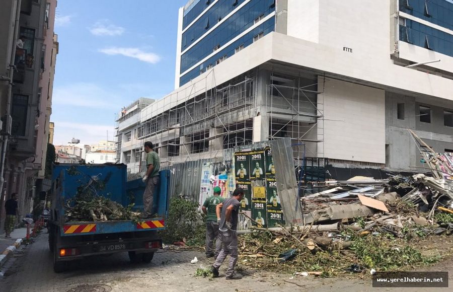 Beyoğlu Doğal Afeti Çabuk Atlattı