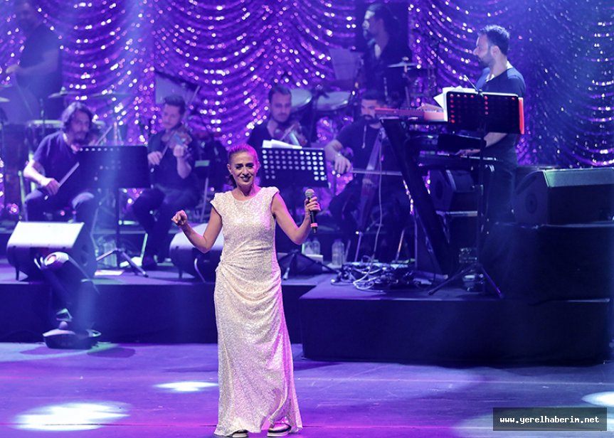 Harbiye'de İzdiham..!