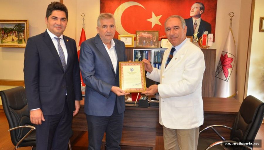 Mehmetçik Vakfı'ndan Başkan Cem Kara'ya Teşekkür ve Berat