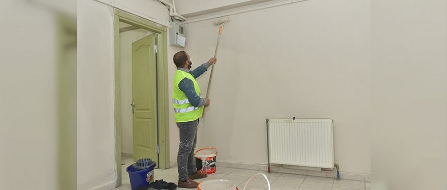 Muhtarlık Binaları Ve Sağlık Ocaklarının Tadilatlarını Yapıyor